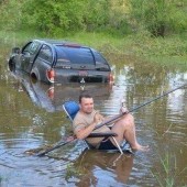 Лучше плохой день на рыбалке, чем хороший на работе!